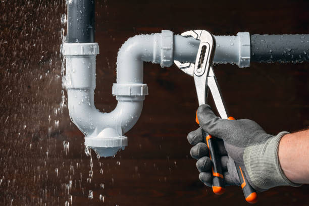 Professional Plumbing technician working in Valley City, ND